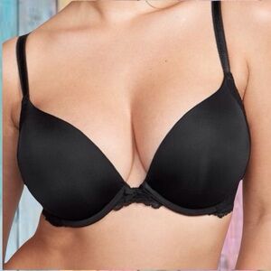 Victoria’s Secret Black Smooth Lace Band Push Up Bra NWT